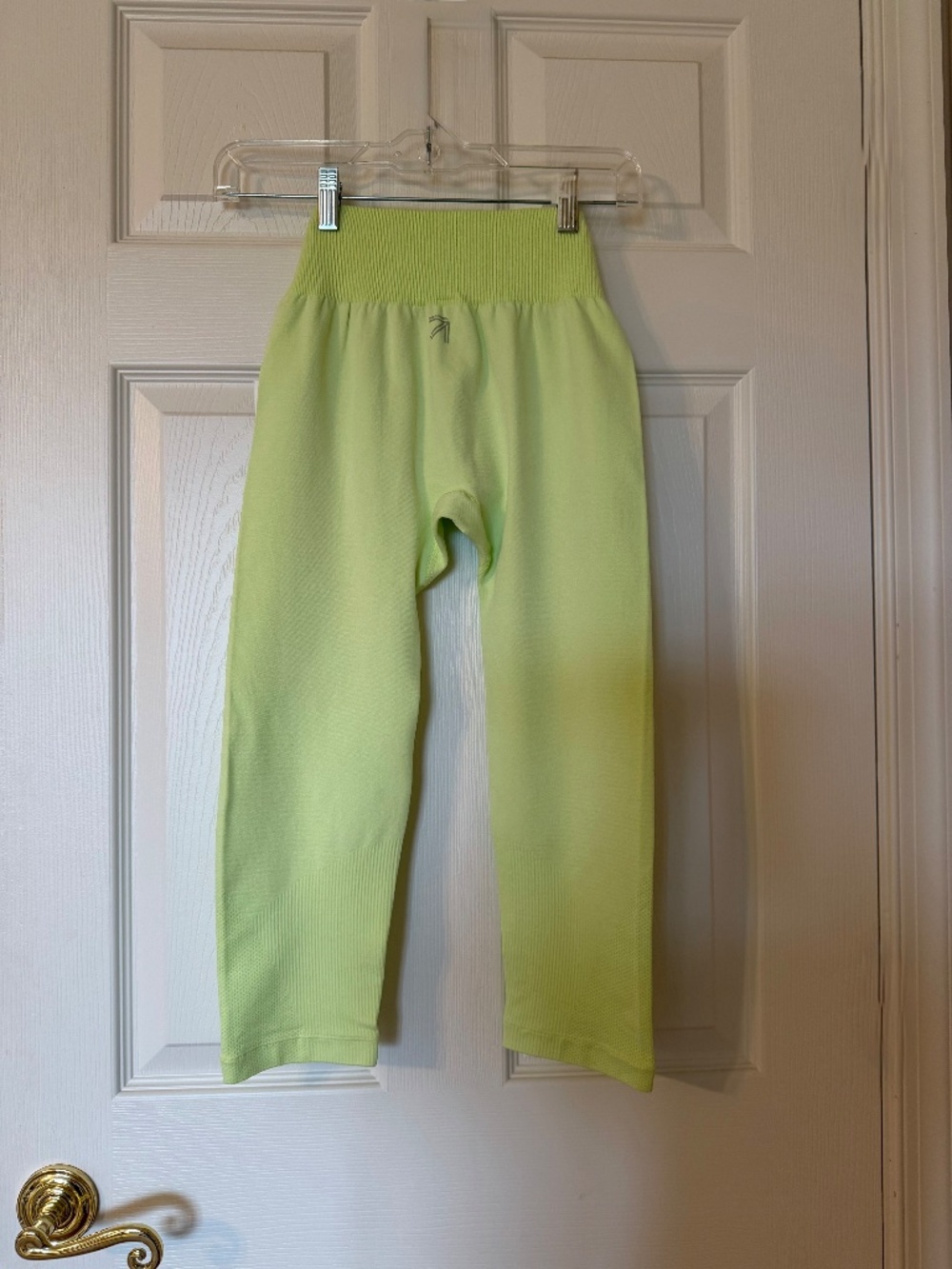 NEW BALANCE X J. CREW Seamless Crop Leggings in Neon Yellow - Size M - NWT NEW
